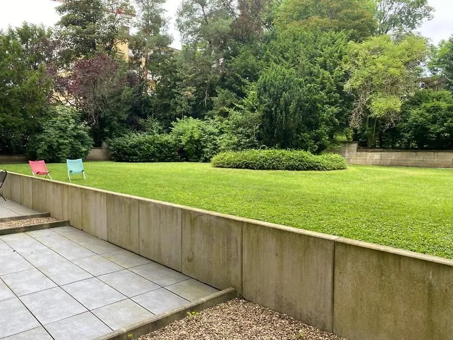Δωμάτια σε οικογενειακή κατοικία Big Cozy Room In Luxembourg City Center - Shared Flat With 1